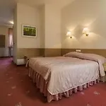 Hotel Reytan 3*