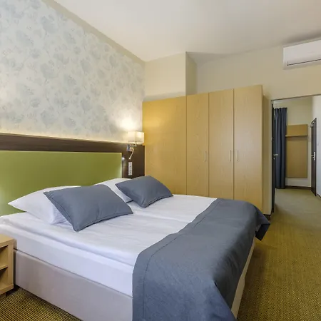 Reytan Hotel 3*