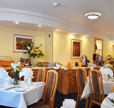 Hotel Reytan 3*