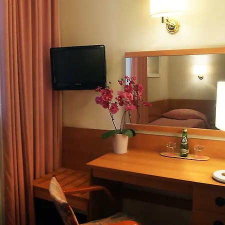 Hotel Reytan 3*